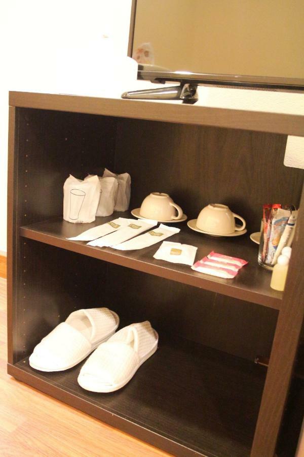 S'Prima Hostel ピサヌローク エクステリア 写真